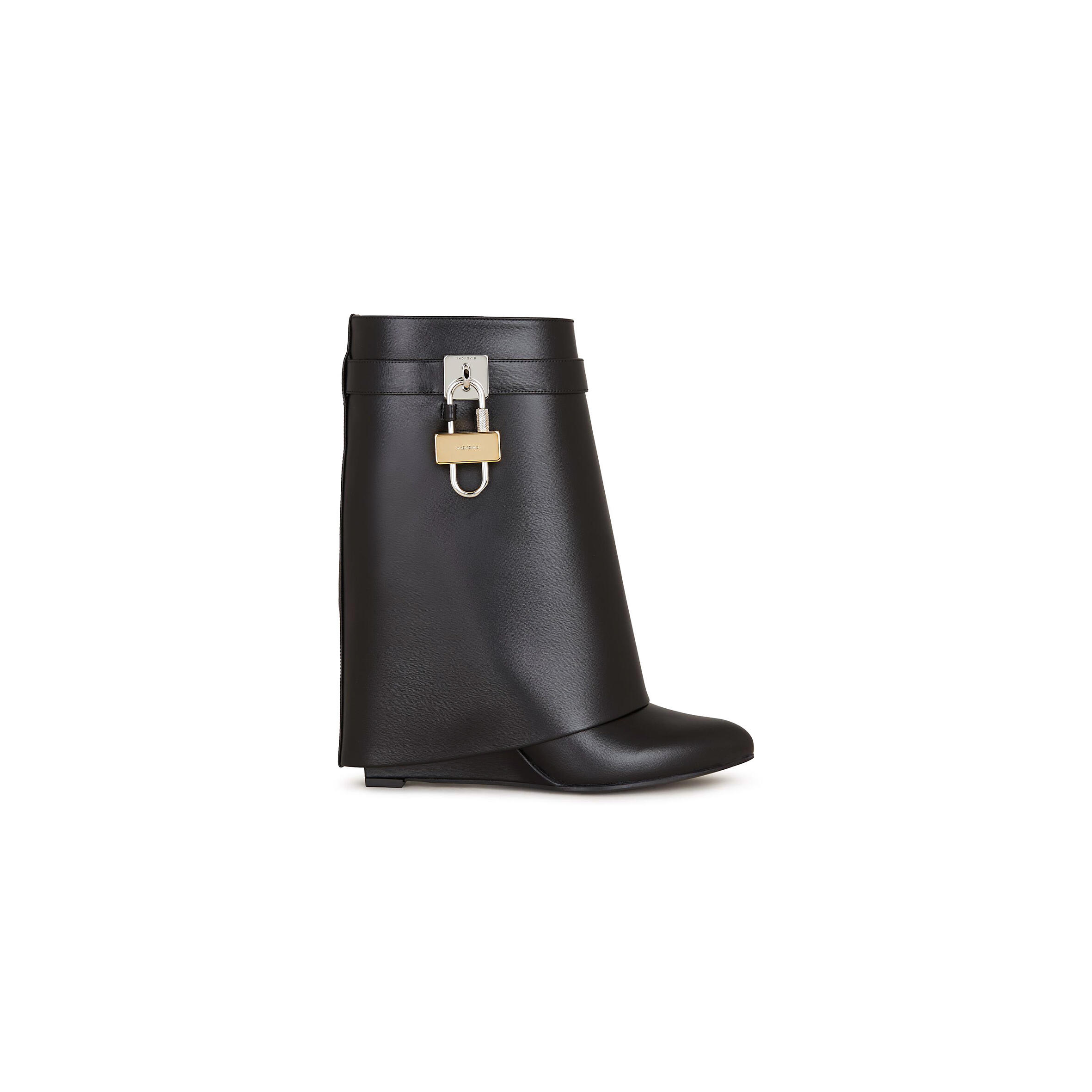 GIVENCHY ANKLE BOOTS SHARK LOCK 100281